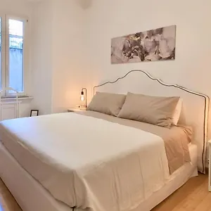 https://minerva-house-rome.it-romehotels.com